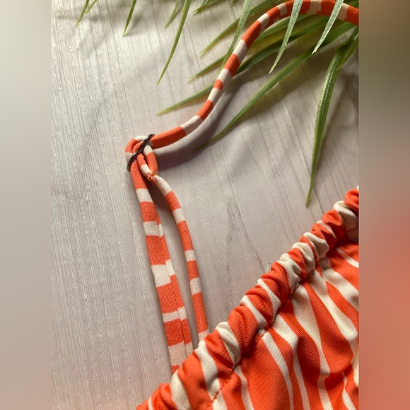 Maaji β’ Reversible Jade Floral Animal Print Ruched Underwire Bikini Top - Picture 2 of 11